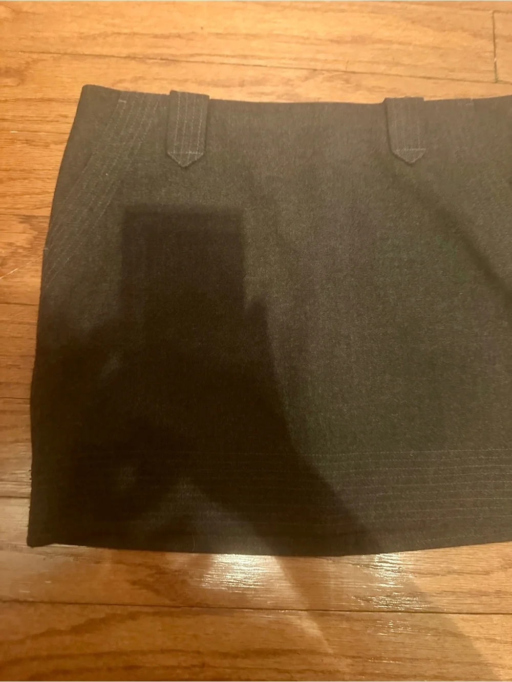 Vince sleek black